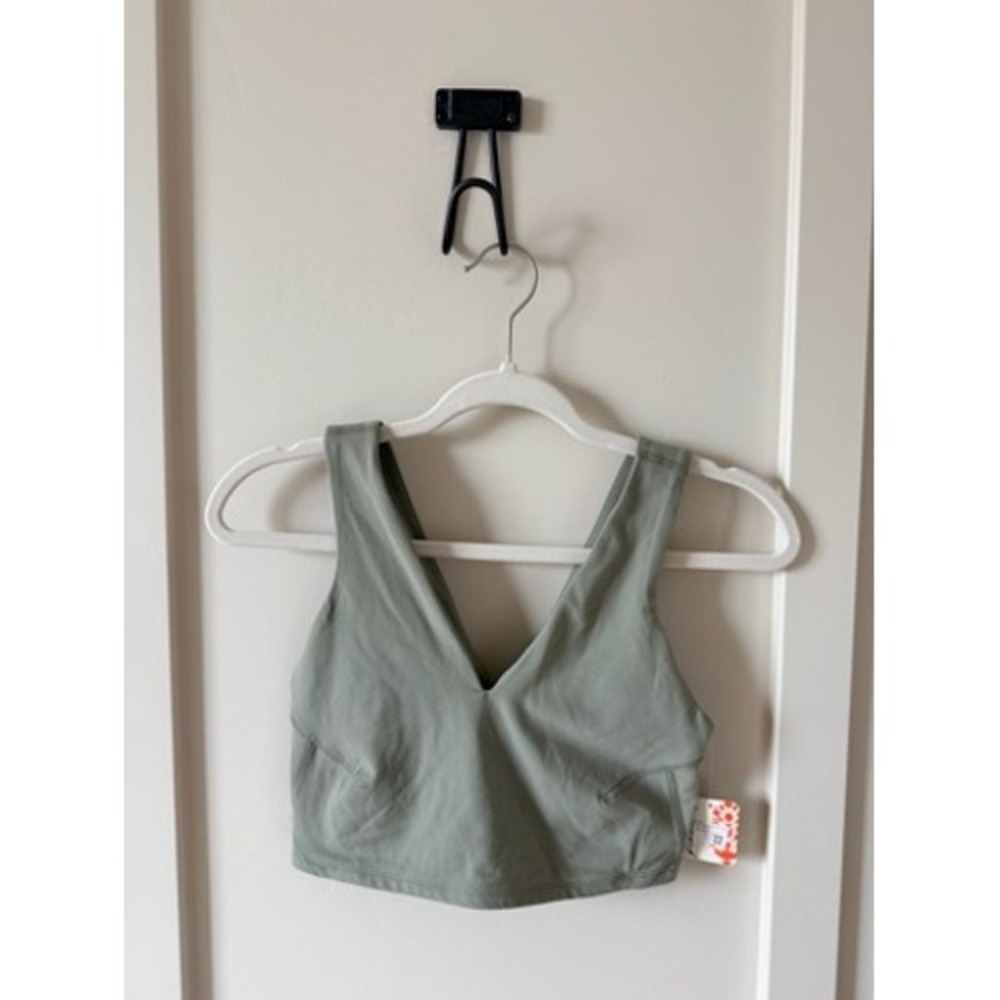 Free People Movement Good Karma Bra Sage Green V-Neck Sports Bra Size S NEW